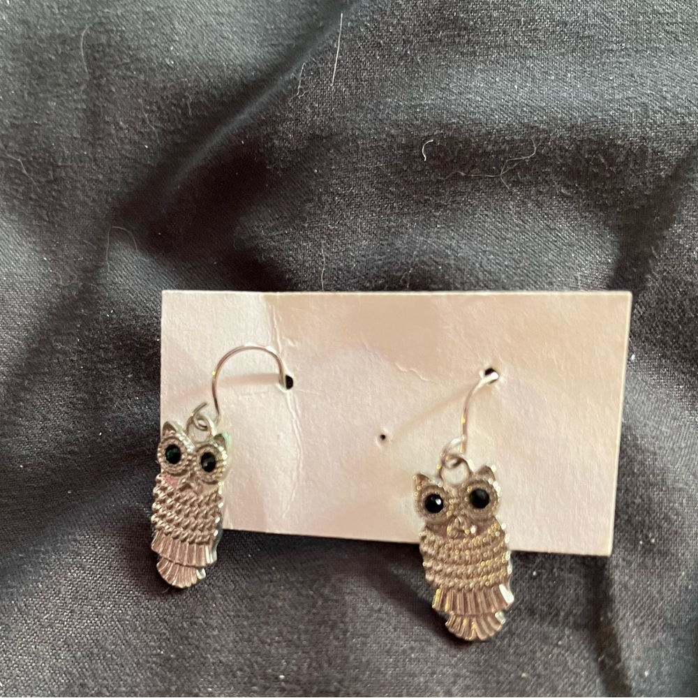 Silver Owl pierced earrings - Picture 3 of 3